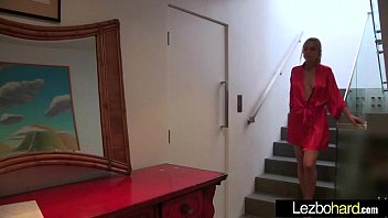 Preview 1 of Ieskirim Milk - Sex On Cam Between Teen Hot Lesbians Girls vid-20