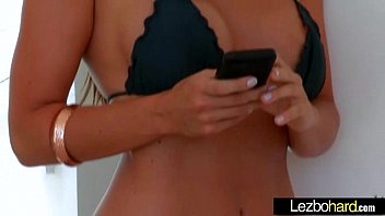 Preview 1 of Ngtip Toilet - Sex On Cam Between Teen Hot Lesbians Girls vid-28