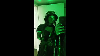 Preview 1 of Xem Vo Chong Gia Dit Nhau - long clip from the time travel adventures of Mrs. Feedme