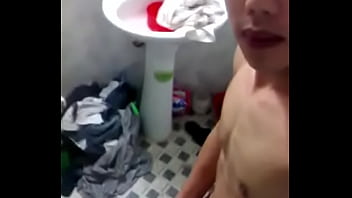 Preview 2 of Boble Mom Fuck - Trai Viet thu dam 1993