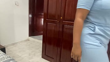 Preview 4 of Nude Waiter - Camara graba criada con cuerpo voluptuoso