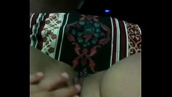 Preview 4 of Tudung Bugil Hisap - se masturba para mi