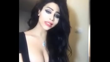 Preview 2 of Femme Collgue - شبيه هيفاء وهبي