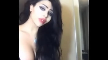 Preview 1 of Femme Collgue - شبيه هيفاء وهبي