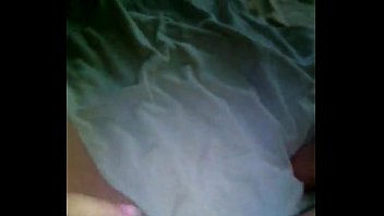 Preview 1 of Klein Kind - VID-20150831-WA0001
