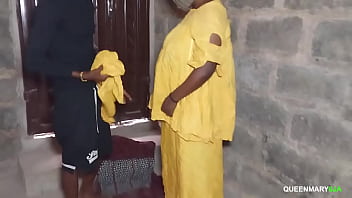 Preview 1 of Filem Vorno - Mama Bisola got fucked