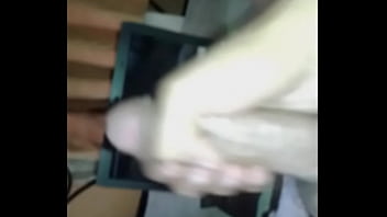 Preview 2 of Me Rompe Chorito - mientras veo porno de un culo muy rico SARAI29