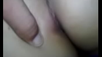 Preview 2 of Horny Lesbians In Lingerie - marido mostrando o cu da esposa.