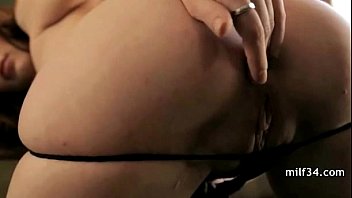 Preview 3 of Ormanda Sakso - Hot cougar ready to fuck