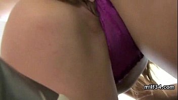 Preview 3 of G4 Sentada - amateur milf hottie getting a hard dong