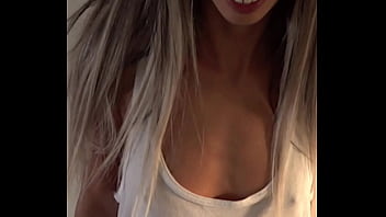 Preview 1 of Full Long Fack Brazzer Video Mom - A blowjob from Candie Cross is the best way to start a day!