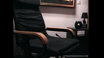 Preview 1 of Sex Video Dawonlad - Vinnie Sucks Straight Boy Cory and Eats His Cum