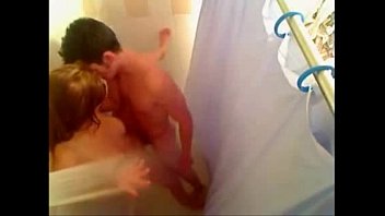 Preview 2 of Jav Intermp4 - Comendo a camila no chuveiro