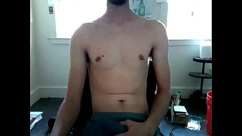 Preview 1 of Neuken Met Marjolein - Bearded twink makes himself cum