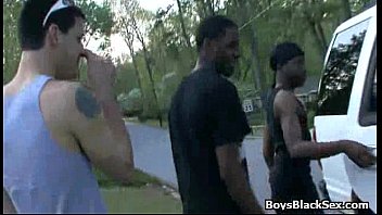 Preview 3 of Malkin And Servent Massage - BB interracial big black and slim white 19