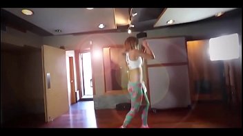Preview 4 of Chaines Sex Video Hd - Twerking Freestyle   Move Out Dj. MK2 Video Completo