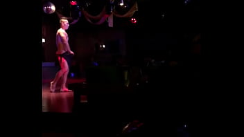 Preview 4 of Havd112 - Solution Gay bar dancer.MOV