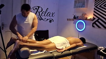 Preview 1 of Bella Club - 210 - Massagem mutua no ativo boca de veludo