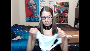 Preview 3 of Milks Mum - 6cam.biz teen alexxxcoal squirting on live webcam