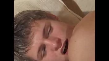 Preview 1 of Xxx Hernanos - se corre y otro se come la corrida del culo del pasivo