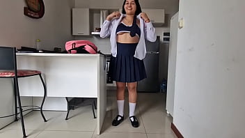 Preview 2 of Two Mom Two Sons Swap - Mi hermanastra necesita mi ayuda y yo que me chupe todo el rabo