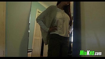 Preview 2 of Beeg Len Lut - Mia Khalifa&#039_s first Black Dick