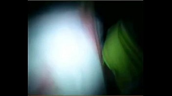 Preview 4 of Mnt Unkle - mi veneca de 18 queriendo calentar mostrando su top y piernas