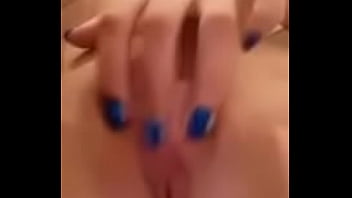 Preview 2 of Naked Picture Of Angelina Jolie - Novinha mostrando a bucetinha e tocando uma siririca