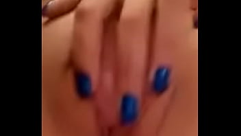 Preview 3 of Naked Picture Of Angelina Jolie - Novinha mostrando a bucetinha e tocando uma siririca