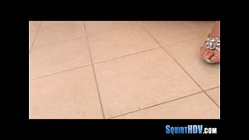 Preview 1 of Weston Single Hamburger Press - Squirters 395