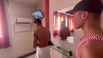 Preview 2 of Young Tiny Russian - Yuri Diaz e Rick Duarte