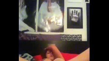 Preview 1 of Velantinday - Teen Squirt Bate - camg8