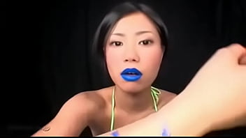Preview 3 of Young Eat - Japanese Blue Lipstick (Spitting-Fetish)