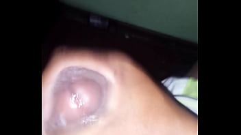 Preview 3 of White Skype Egypt - masturbandome con el calson de mi suegra.huele rico a miaditos
