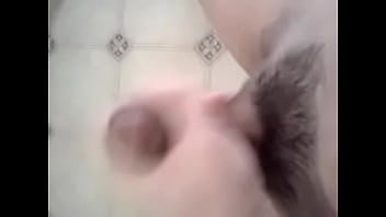 Preview 2 of Hzl Ve Sert - Echando chorros de leche de mi verga parada