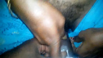 Preview 1 of Mom Salipne Son Sex - Tamil aunty fuck with guy1