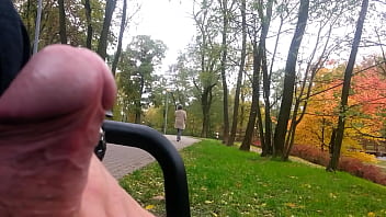 Preview 3 of Skuriting Mom To Sleving - my masturbation in public