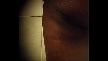 Preview 2 of Mom Ply Hes Son - Neg&atilde_o tomando banho smart fit rj