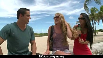 Preview 3 of Le Sale Mierda El Culo - Tight teen fucks a man in front of the camera for cash 19