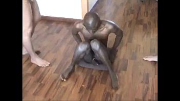Preview 3 of Chico Chica - Vlaamse Bianca Dark in een gangbang (Belgian Bianca Dark in a Dutch Gangbang)