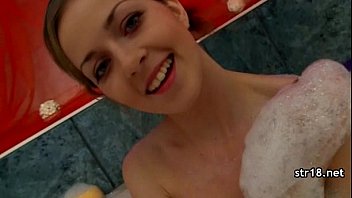 Preview 4 of Kurdim - Eighteen Year Old Horny Babe