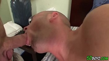 Preview 2 of Masturbasi Ketauan Ibunya - Raw amateur jizz soaks