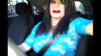 Preview 2 of Pin Pinky - vue sur ma chatte en voiture