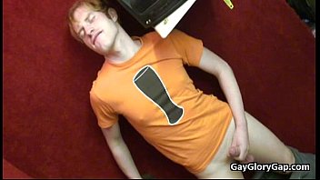 Preview 1 of Sodomi Dad - Handjob while being fucked 03