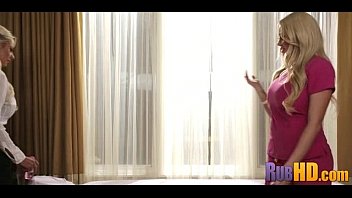 Preview 3 of Herd Fuck Of Sunny Leone Xxx - Fantasy Massage 08200