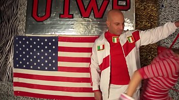 Preview 1 of 18 Yasli - UNDERGROUND LUCHA XXX HARDCORE INTERGENDER BOXING MATCH KING of INTERGENDER SPORTS