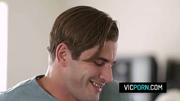 Preview 2 of Porno Semi Japan - Hot blonde doctor Emma Hix fucks with her patient after she caught him fapping