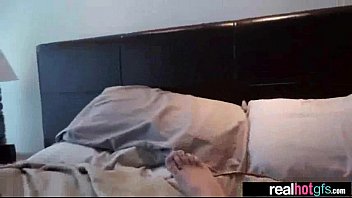 Preview 1 of Wet Arab Fuck Mom - Real Hot Girlfriend Fucks In Front Of Camera vid-29