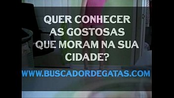 Preview 1 of 2 Girls Masterbate Man Watching - Tirando a Calcinha na Cam