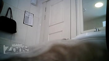 Preview 4 of Girl 4boy - voyeur b. anus